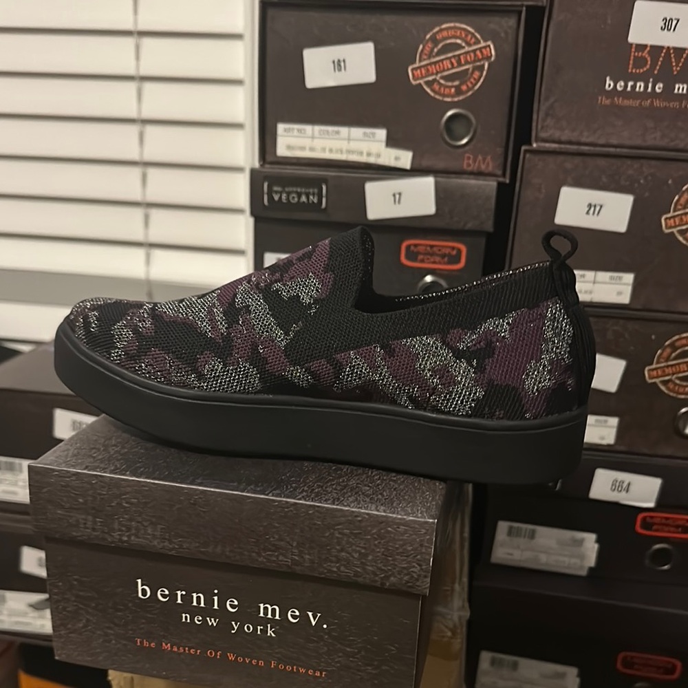 bernie mev. Women's Jenna Slip-On Flats - Plum Mix